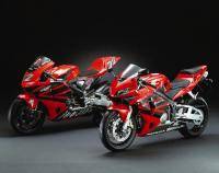 Мотоспорт: первый спорт cbr600rr или gsxr 600