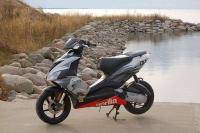 Мотоспорт: Yamaha Aerox VS Derbi Senda