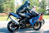 Мотоспорт: Yamaha R1 vs Kawasaki ZX10R Ninja