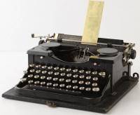 Остальные виды спорта: Печатная машинкаTypewriter