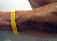 Велоспорт: А ты носишь браслет LIVESTRONG