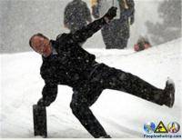 Зимние виды спорта: Кому надоело что каток снегом засыпает икак с этим бороться