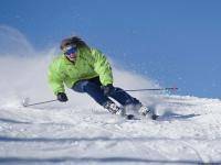 Зимние виды спорта: Как подбирать лыжи для начинающих