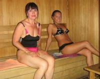 Сексуальные голые подружки развлекаются в бане 16 фото эротики
