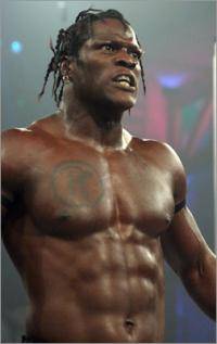 Единоборства: R Truth