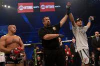 Единоборства: MMA  Президент Strikeforce хочет  чтобы победитель боя Федор Емельяненко  Оверим встретился с Вердум